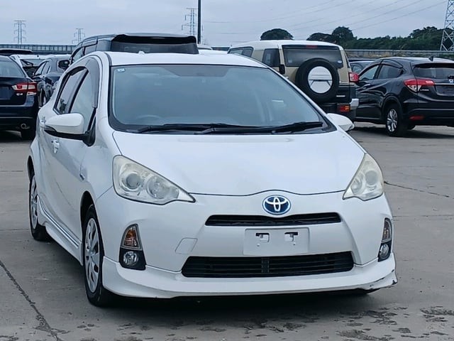 2013 Toyota Aqua