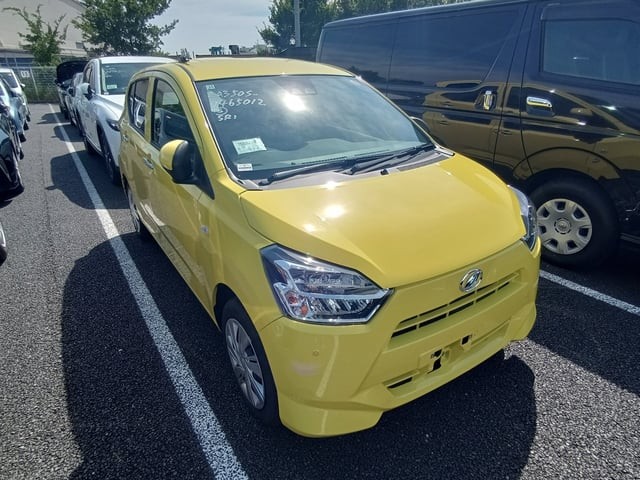 2025 Daihatsu Mira ES
