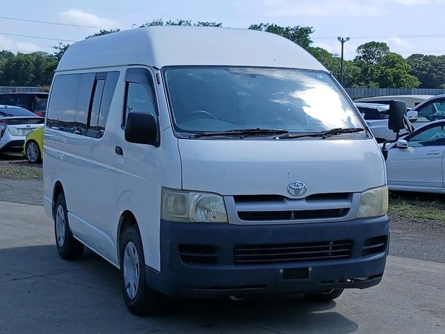 2007 Toyota Hiace V