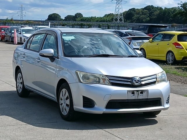 2013 Toyota Axio