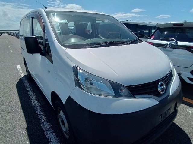 2011 Nissan NV200 Vanette