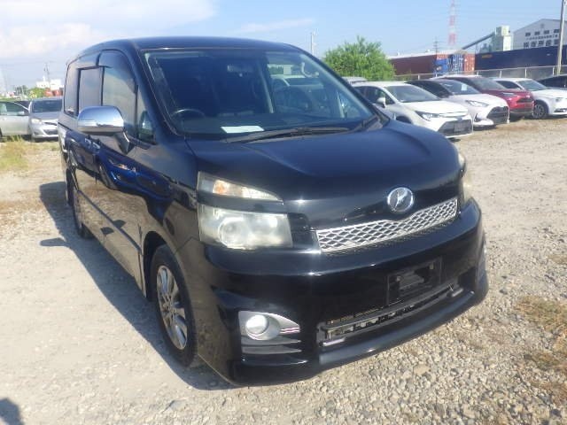 2011 Toyota Voxy