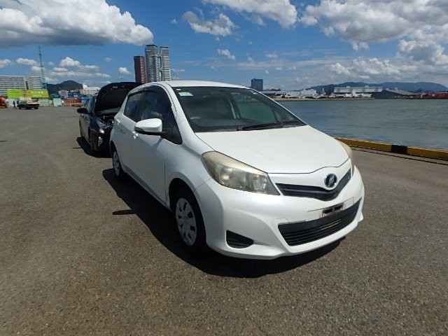 2013 Toyota Vitz