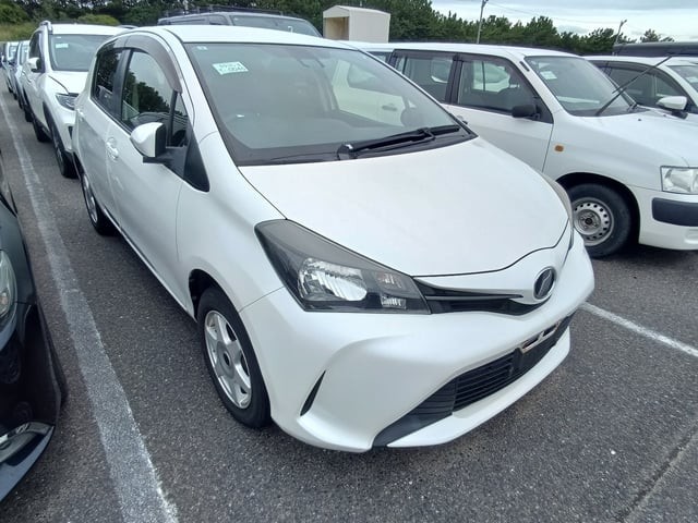 2016 Toyota Vitz