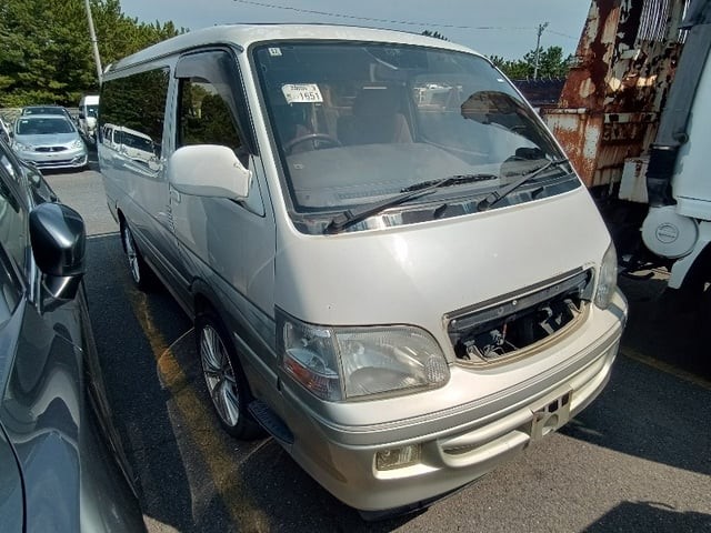 2000 Toyota Hiace W