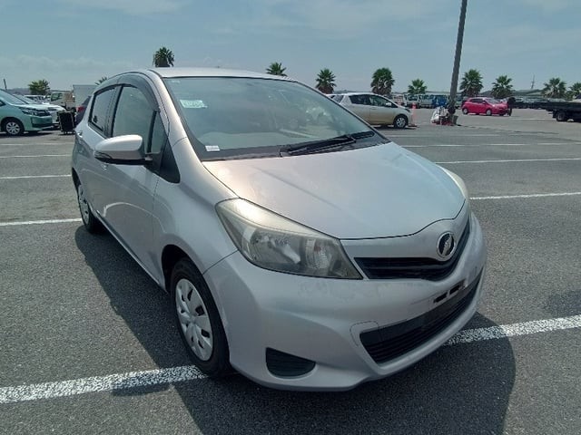 2013 Toyota Vitz
