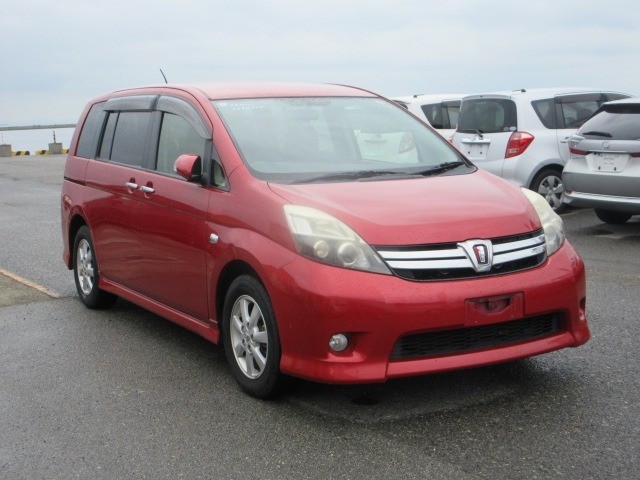 2013 Toyota Isis
