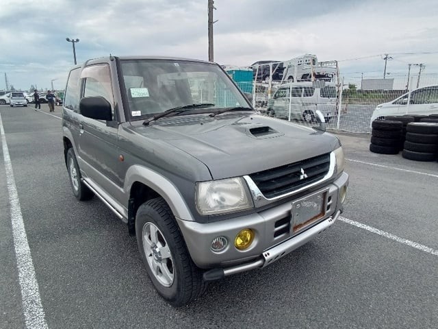 2001 Mitsubishi Pajero Mini
