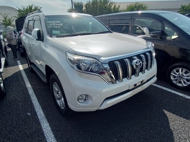 2017 Toyota Land Cruiser Prado