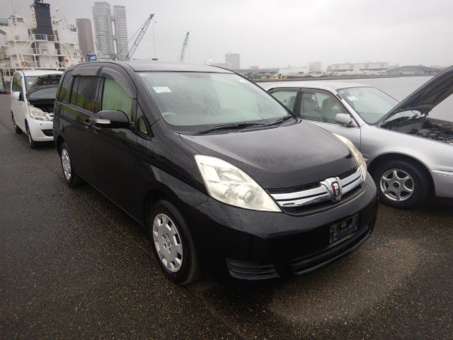 2013 Toyota Isis