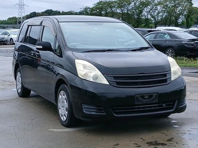 2011 Toyota Isis