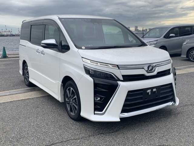 2018 Toyota Voxy
