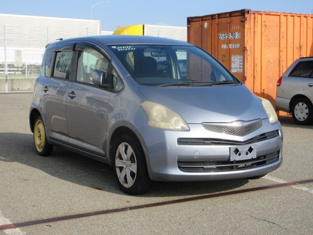 2010 Toyota Ractis