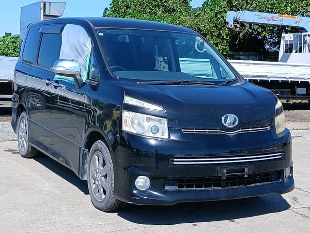 2008 Toyota Voxy
