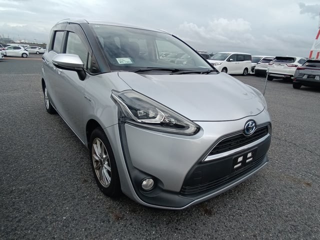 2015 Toyota Sienta HV