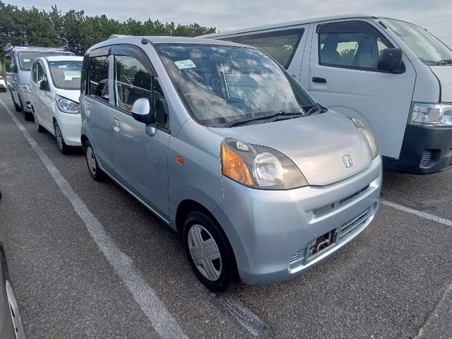 2009 Honda Life
