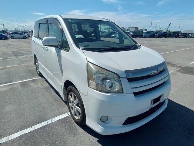 2008 Toyota Noah