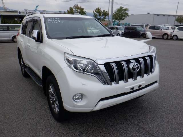 2017 Toyota Land Cruiser Prado