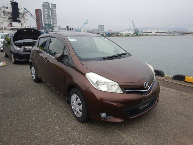 2013 Toyota Vitz