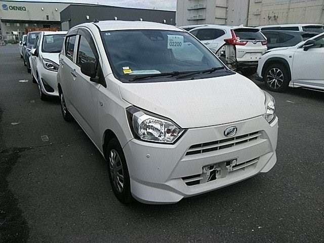 2018 Daihatsu Mira ES