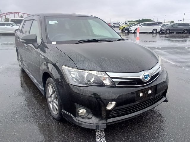 2014 Toyota Fielder HV