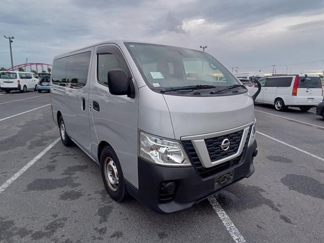 2020 Nissan NV350 Caravan