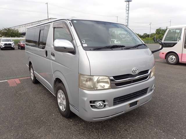 2008 Toyota Hiace V