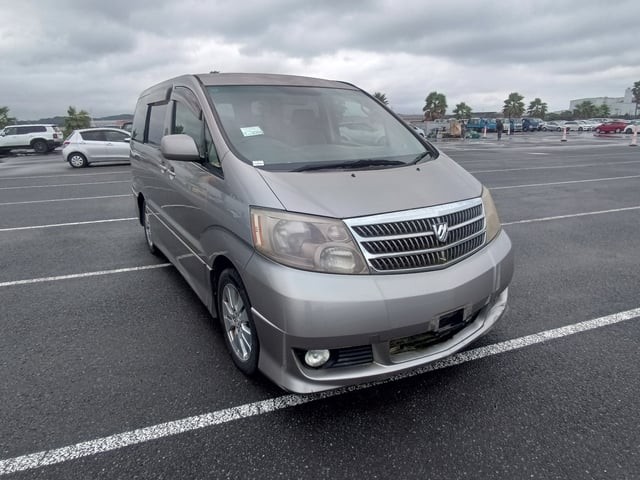 2004 Toyota Alphard