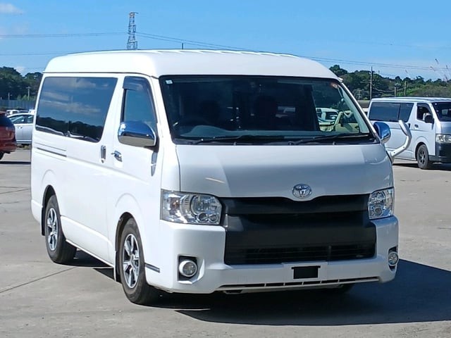 2015 Toyota Hiace V
