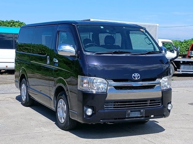 2015 Toyota Hiace V
