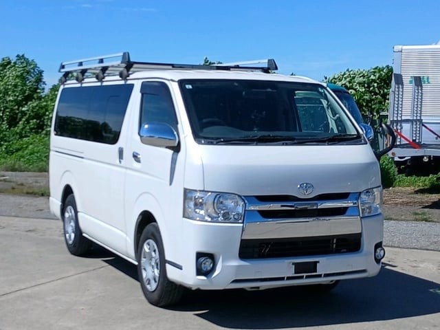 2018 Toyota Hiace V