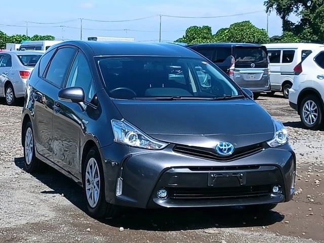 2014 Toyota Prius Alpha
