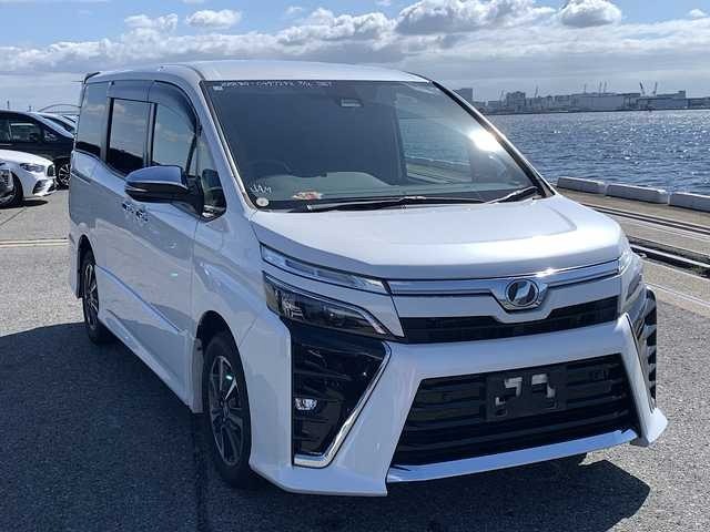 2019 Toyota Voxy