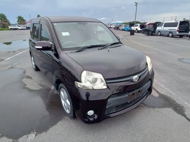 2011 Toyota Sienta