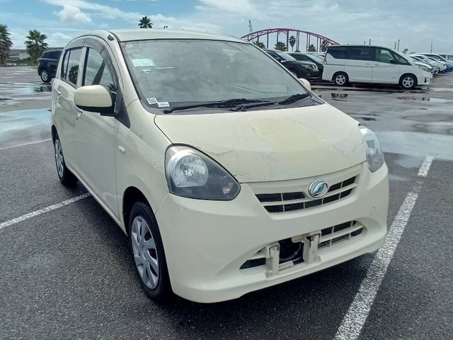2012 Daihatsu Mira ES