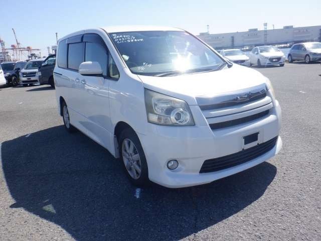 2009 Toyota Noah