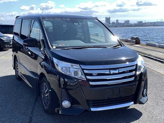 2016 Toyota Noah