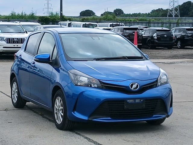 2015 Toyota Vitz