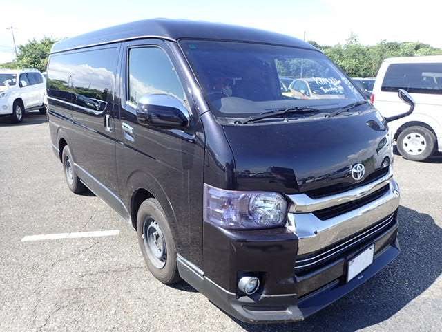 2015 Toyota Hiace V