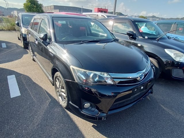 2014 Toyota Fielder HV
