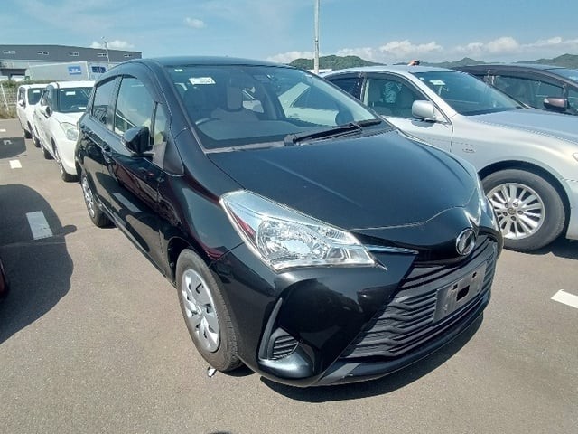 2017 Toyota Vitz