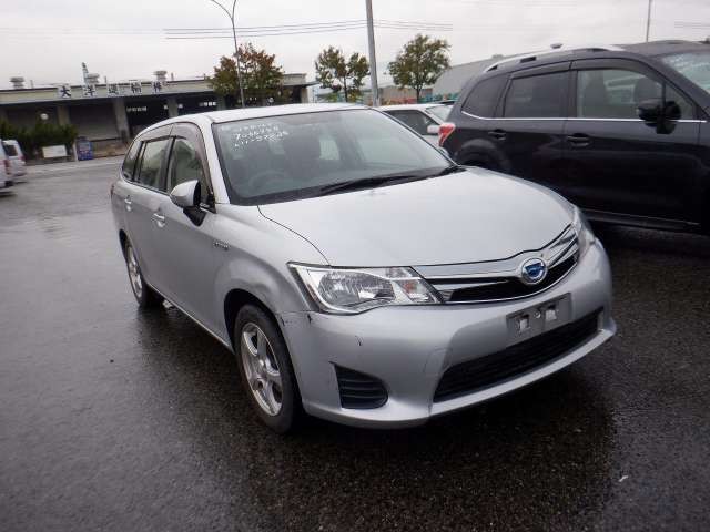 2014 Toyota Fielder HV