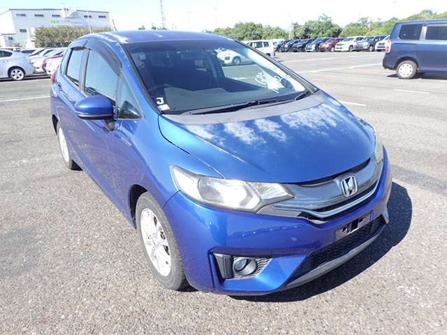 2014 Honda FIT HV