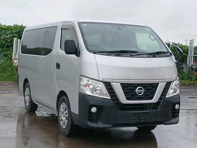 2020 Nissan NV350 Caravan