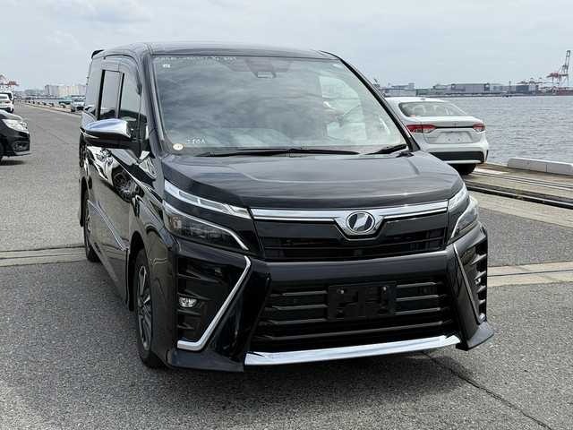 2019 Toyota Voxy