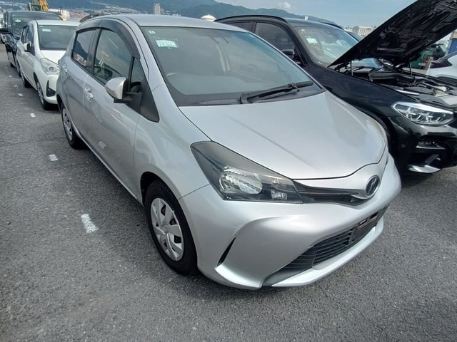 2015 Toyota Vitz