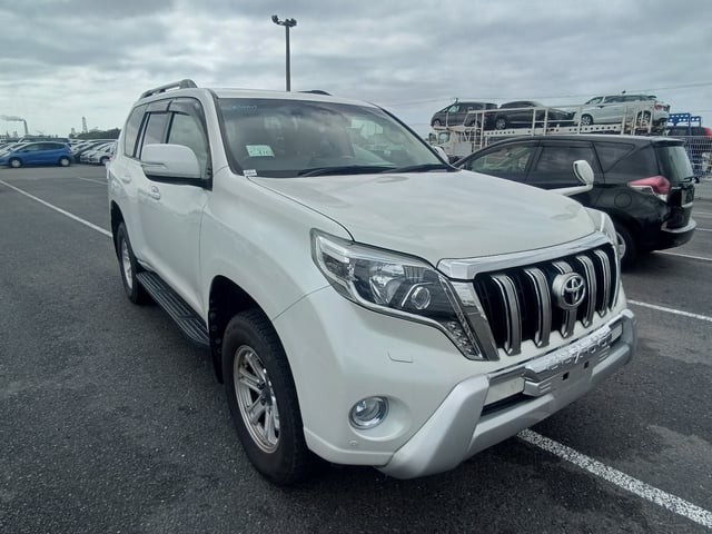 2017 Toyota Land Cruiser Prado