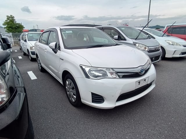 2015 Toyota Axio HV