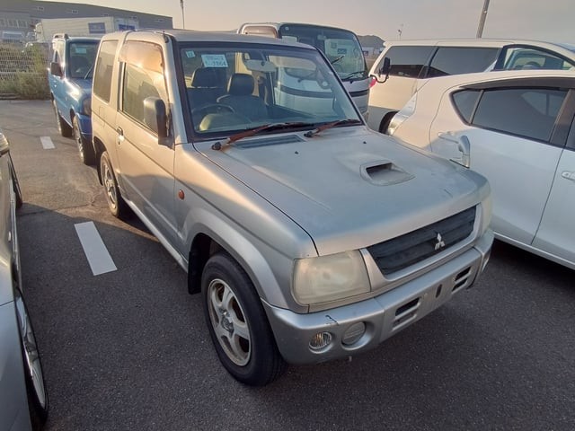 2001 Mitsubishi Pajero Mini
