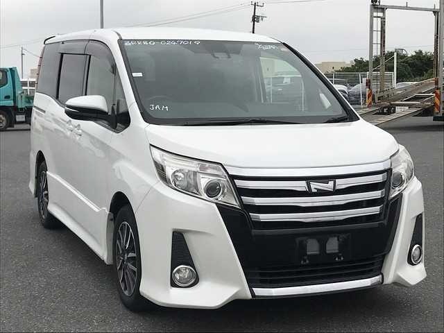 2016 Toyota Noah